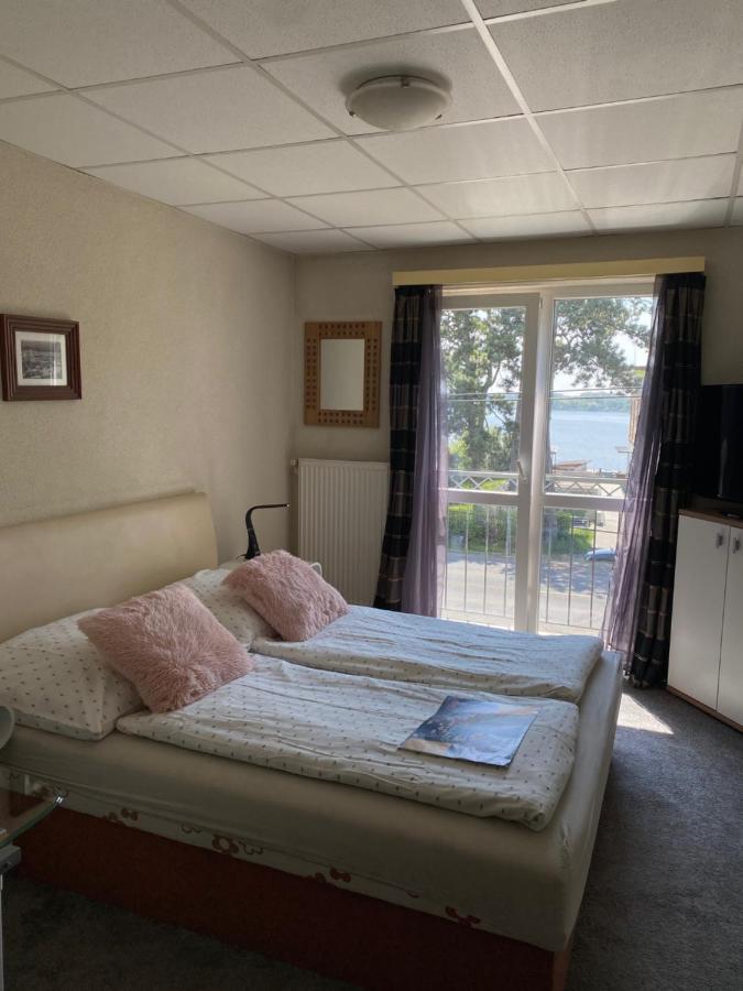 Panzio Tata Bed and Breakfast Buitenkant foto