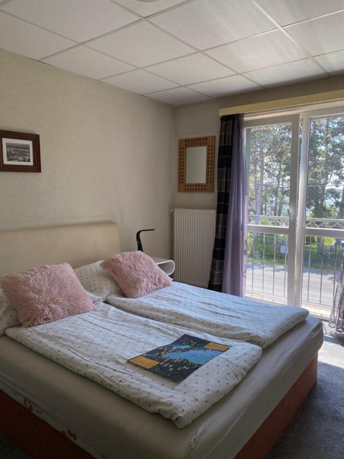 Panzio Tata Bed and Breakfast Buitenkant foto