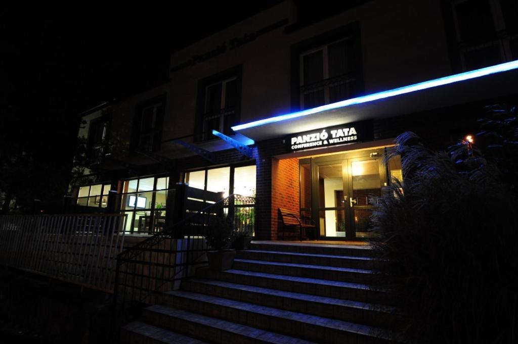 Panzio Tata Bed and Breakfast Buitenkant foto